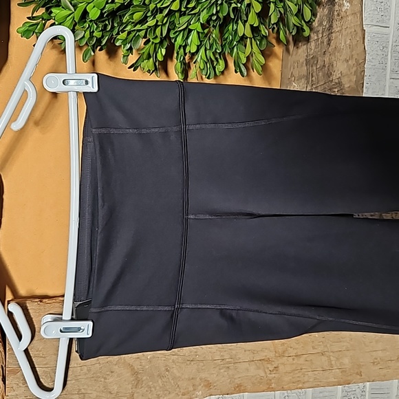 NWT UA fitted straight leg  high rise full length legging - Picture 3 of 5